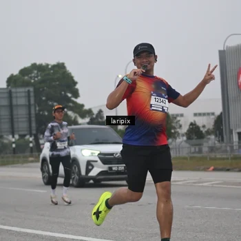 Runner Photo 7587671