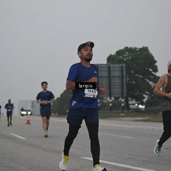 Runner Photo 7587675