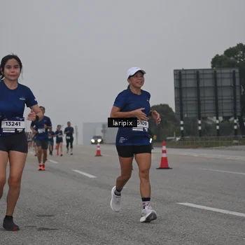 Runner Photo 7587690