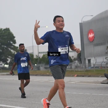 Runner Photo 7587702