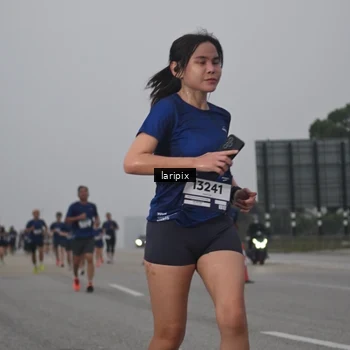 Runner Photo 7587703