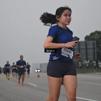 Runner Photo 7587704