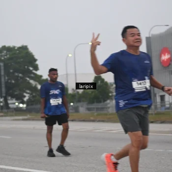 Runner Photo 7587708