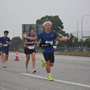 Runner Photo 7587715