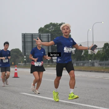 Runner Photo 7587717
