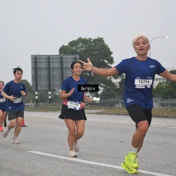 Runner Photo 7587719