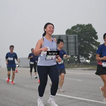 Runner Photo 7587727