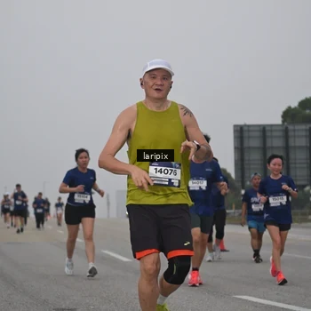 Runner Photo 7587730