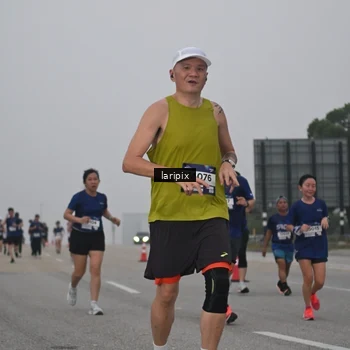 Runner Photo 7587731