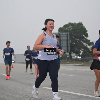 Runner Photo 7587733