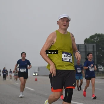 Runner Photo 7587743