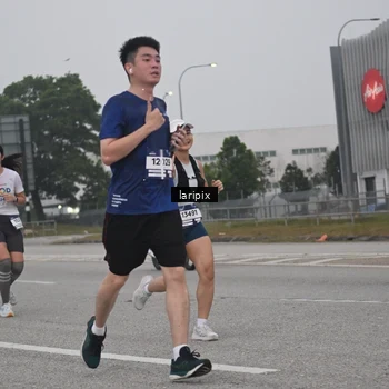 Runner Photo 7587756