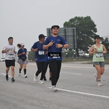 Runner Photo 7587766