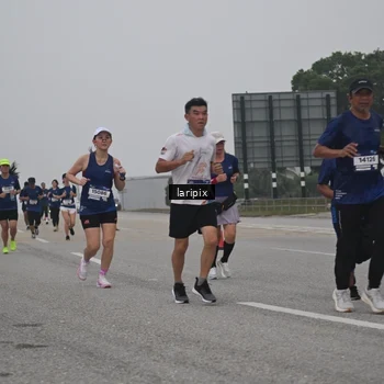 Runner Photo 7587770