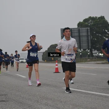 Runner Photo 7587774