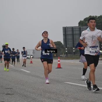 Runner Photo 7587776
