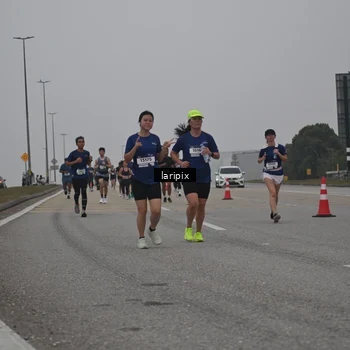 Runner Photo 7587781