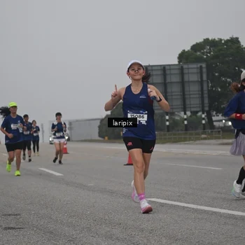 Runner Photo 7587782