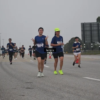 Runner Photo 7587794