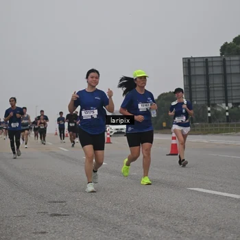 Runner Photo 7587796