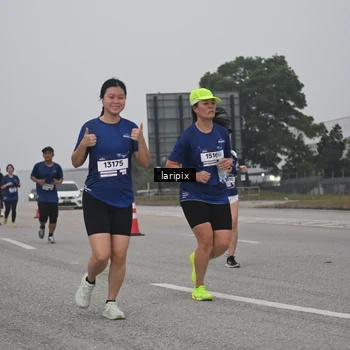 Runner Photo 7587799