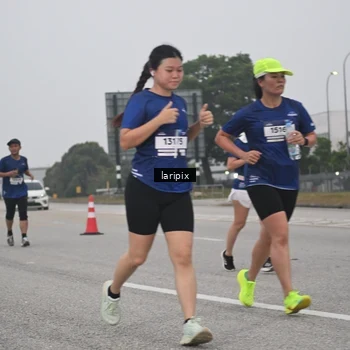 Runner Photo 7587803