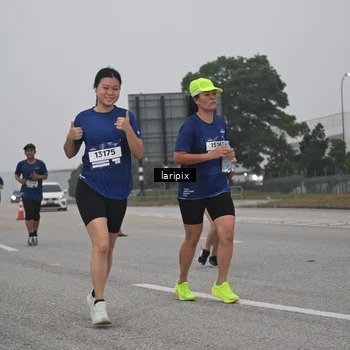 Runner Photo 7587806