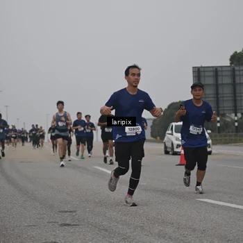 Runner Photo 7587810