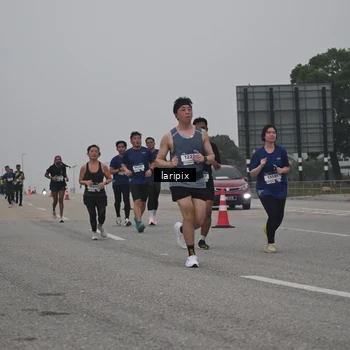 Runner Photo 7587815