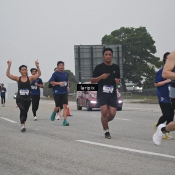 Runner Photo 7587824