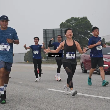 Runner Photo 7587838