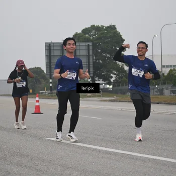Runner Photo 7587839