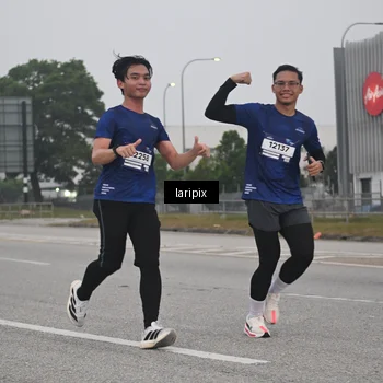 Runner Photo 7587849
