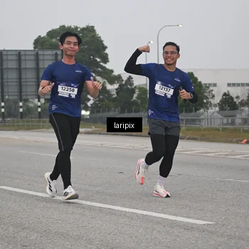 Runner Photo 7587852