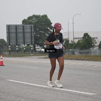 Runner Photo 7587855
