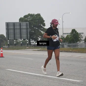 Runner Photo 7587856