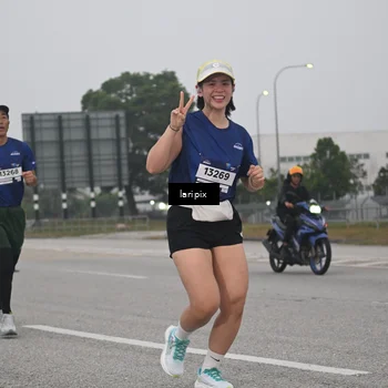 Runner Photo 7587864