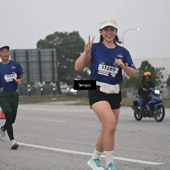 Runner Photo 7587865