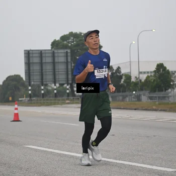Runner Photo 7587868