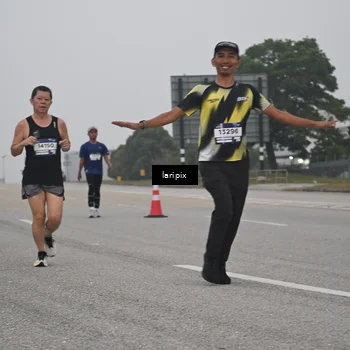 Runner Photo 7587882