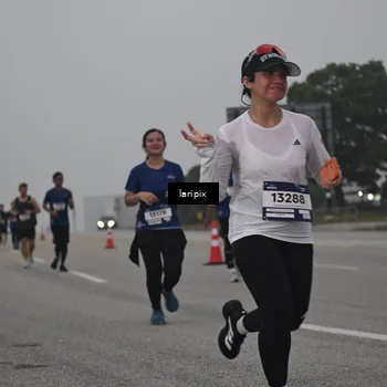 Runner Photo 7587904