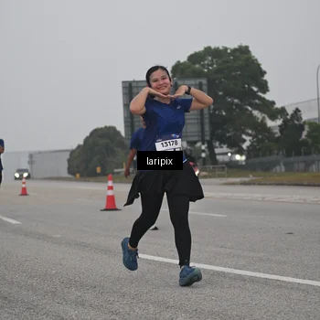 Runner Photo 7587907