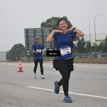 Runner Photo 7587909