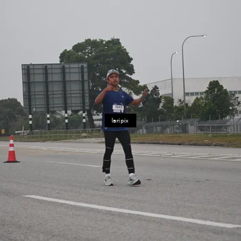 Runner Photo 7587910