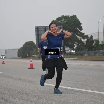 Runner Photo 7587915