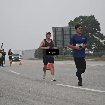 Runner Photo 7587920