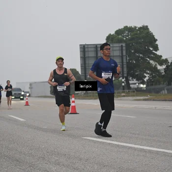 Runner Photo 7587922