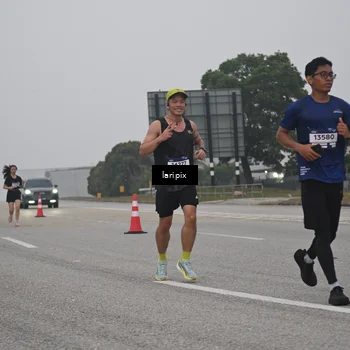 Runner Photo 7587925