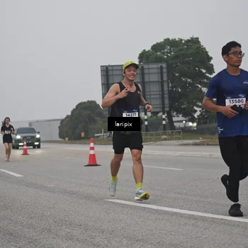 Runner Photo 7587927
