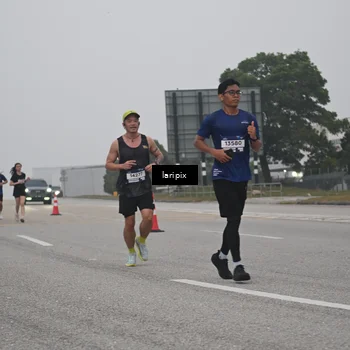 Runner Photo 7587933